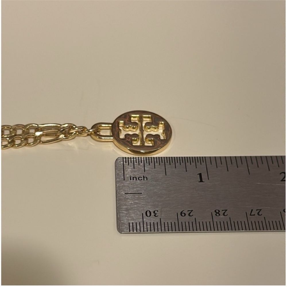 NEW✨Pendant with Tory Burch Round charm/ medallion - Picture 6 of 9